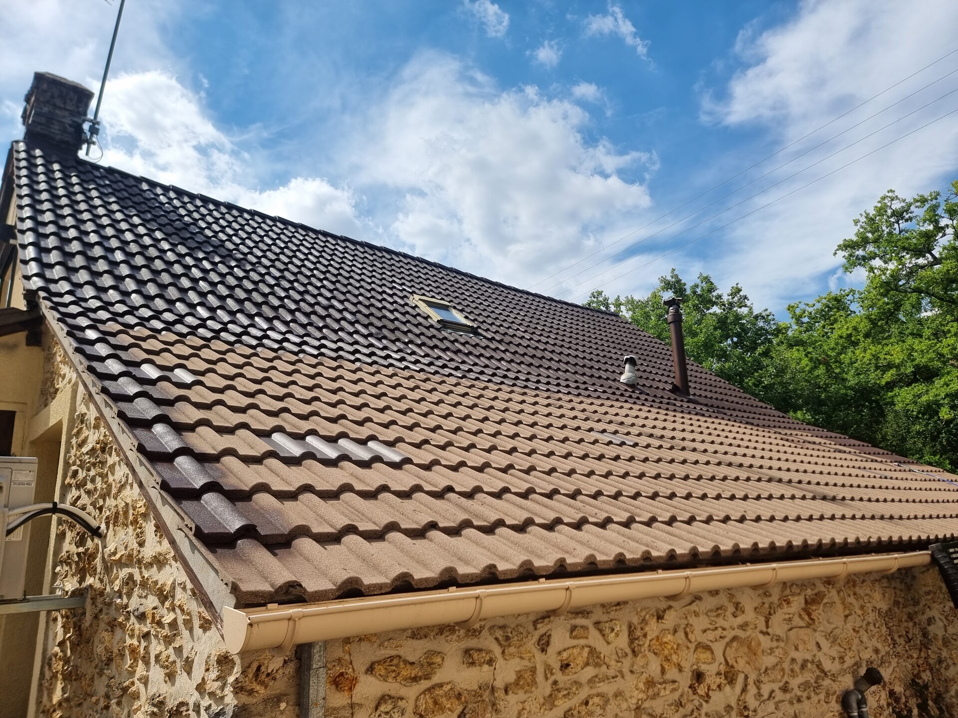 Hydrofuge coloré toiture